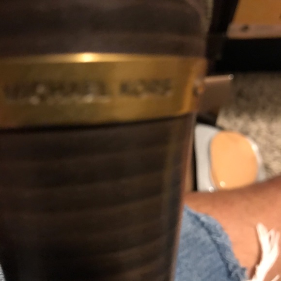 Cute - Picture 2 of 3